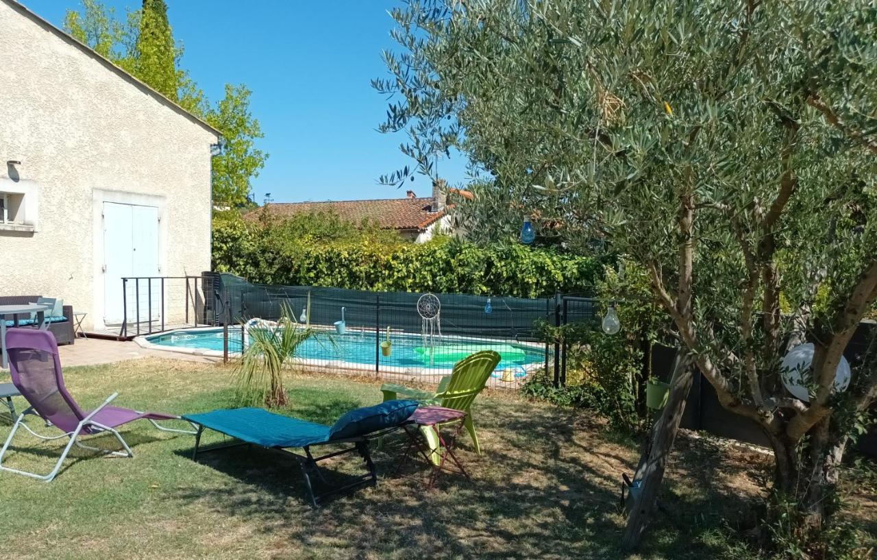 Chambres D'Hotes & Jacuzzi - A L'Ombre Des Amandiers Saint-Martin-dʼArdèche Dış mekan fotoğraf